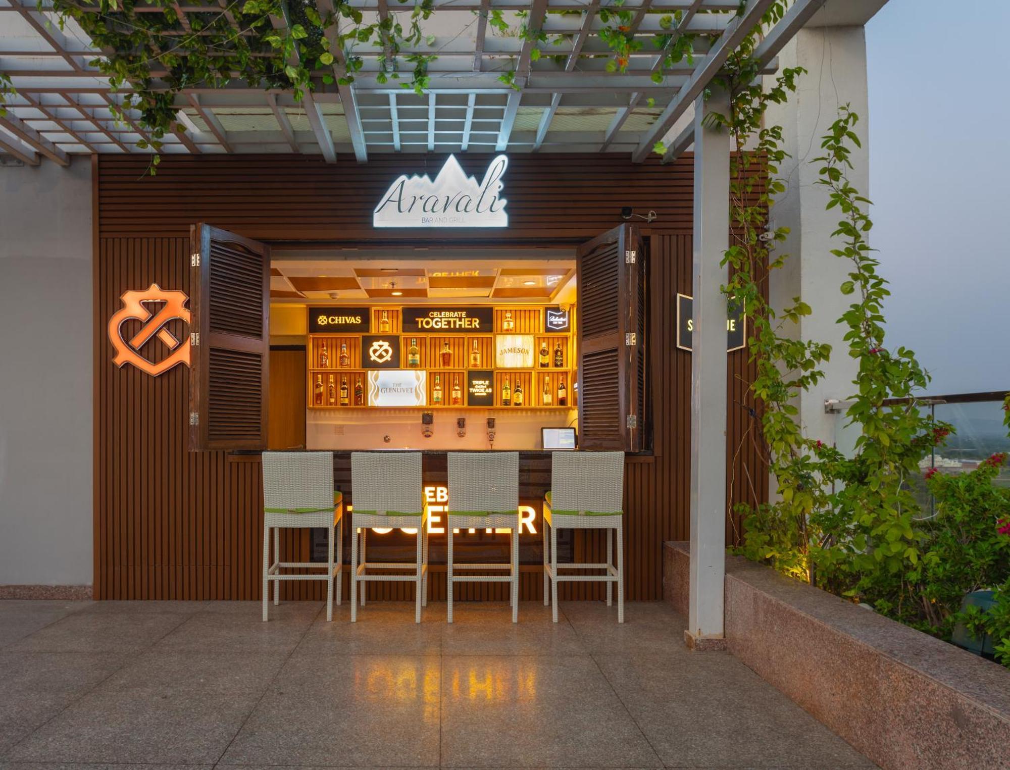 Doubletree By Hilton Jaipur Amer Exteriör bild