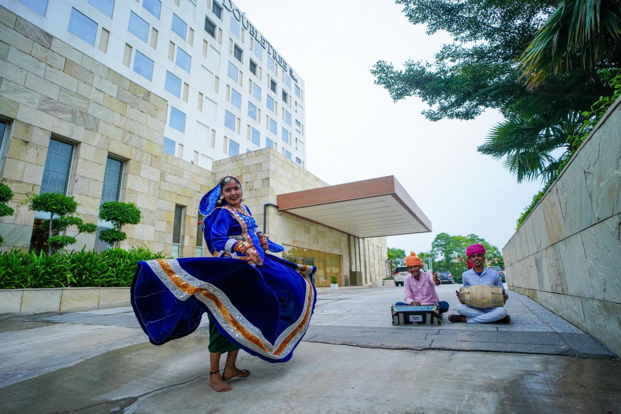 Doubletree By Hilton Jaipur Amer Exteriör bild