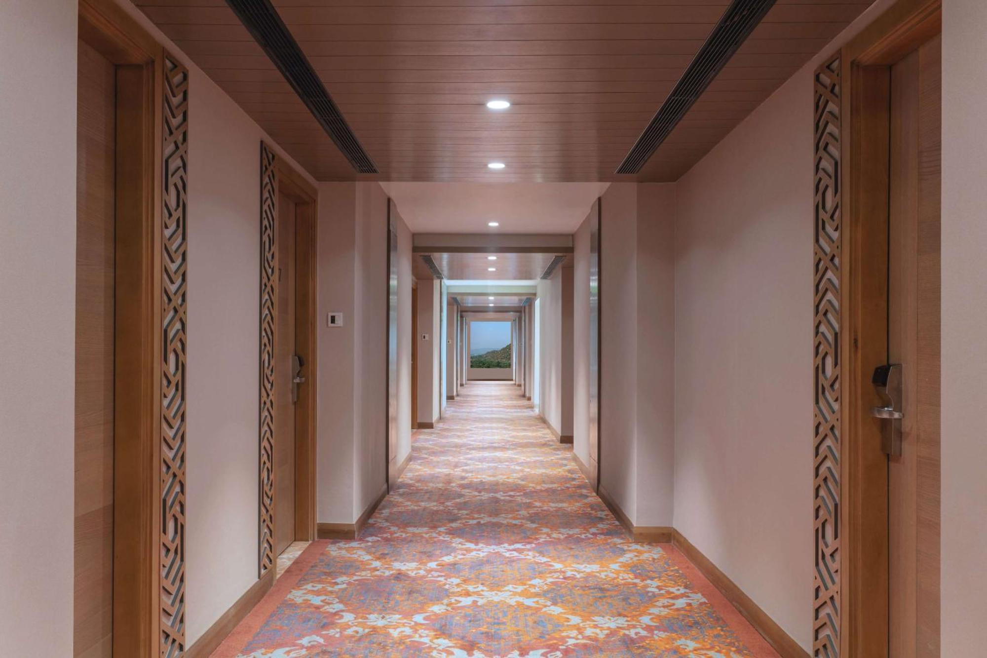 Doubletree By Hilton Jaipur Amer Exteriör bild