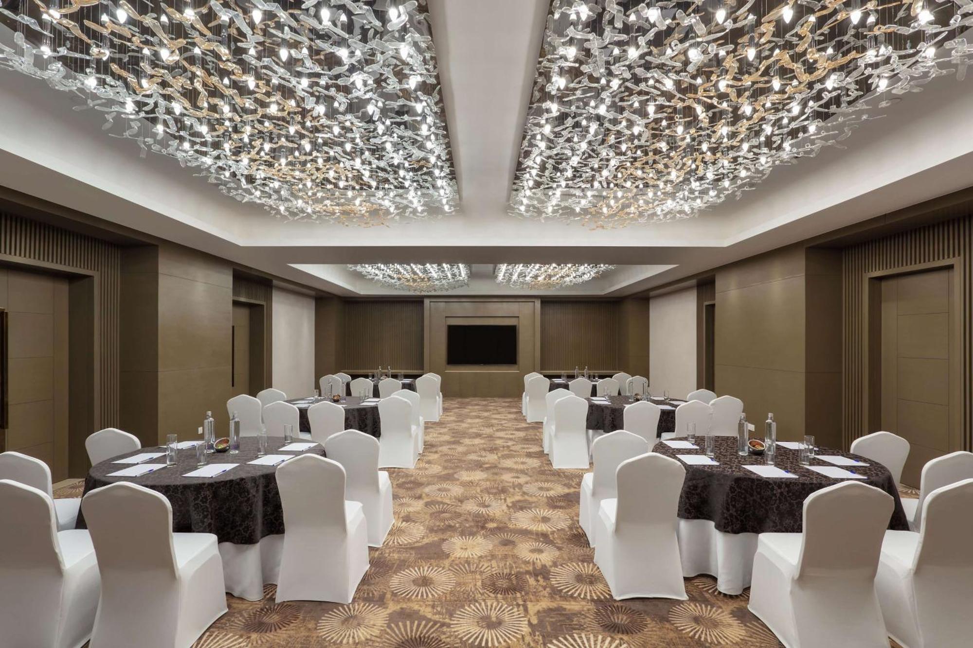 Doubletree By Hilton Jaipur Amer Exteriör bild