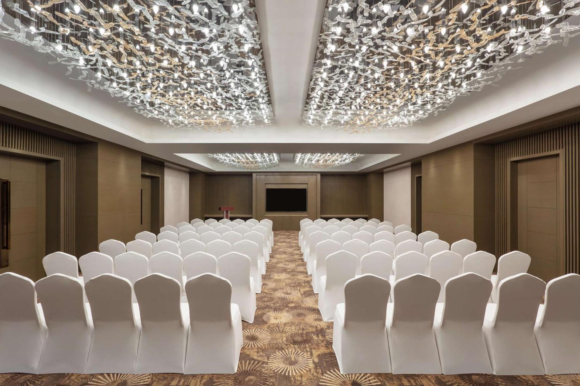 Doubletree By Hilton Jaipur Amer Exteriör bild